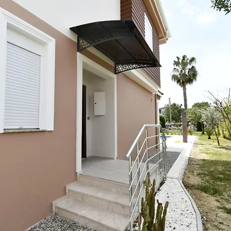 Villa Aguarius Villas